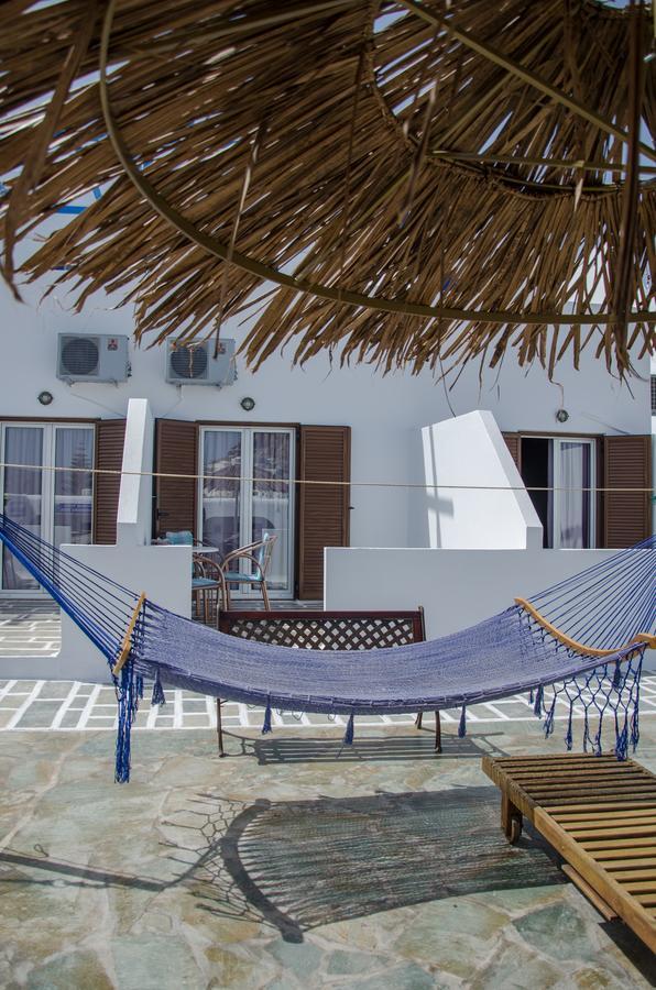 איוס חורה George & Irene Hotel מראה חיצוני תמונה