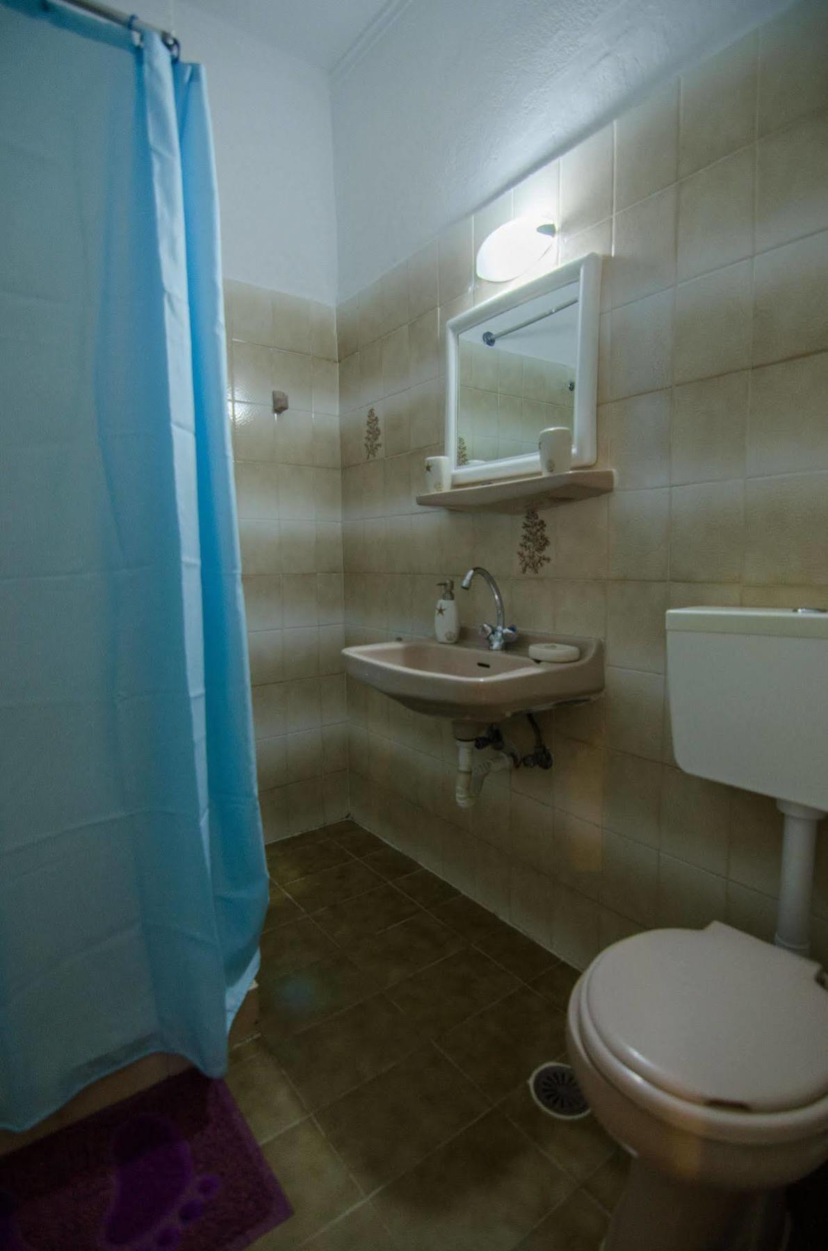 איוס חורה George & Irene Hotel מראה חיצוני תמונה