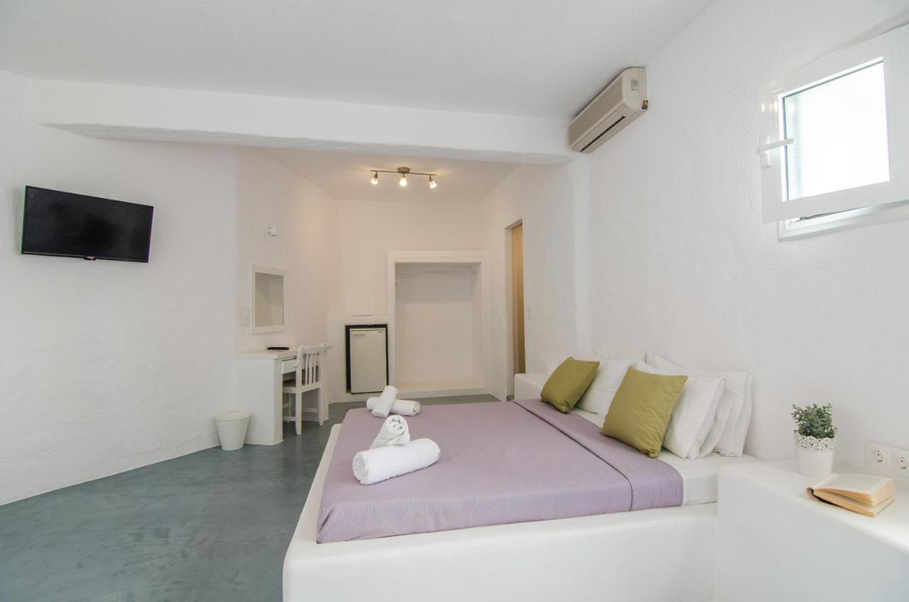 איוס חורה George & Irene Hotel מראה חיצוני תמונה