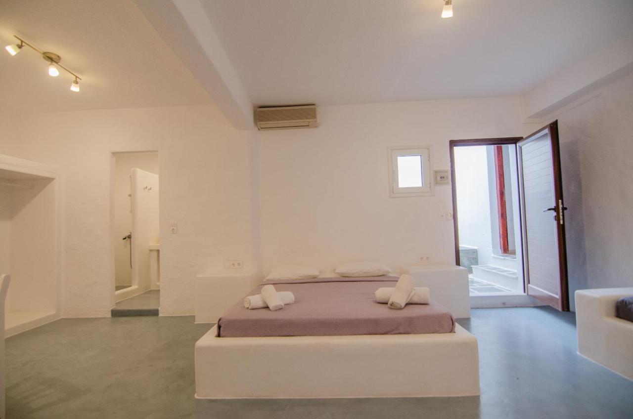 איוס חורה George & Irene Hotel מראה חיצוני תמונה